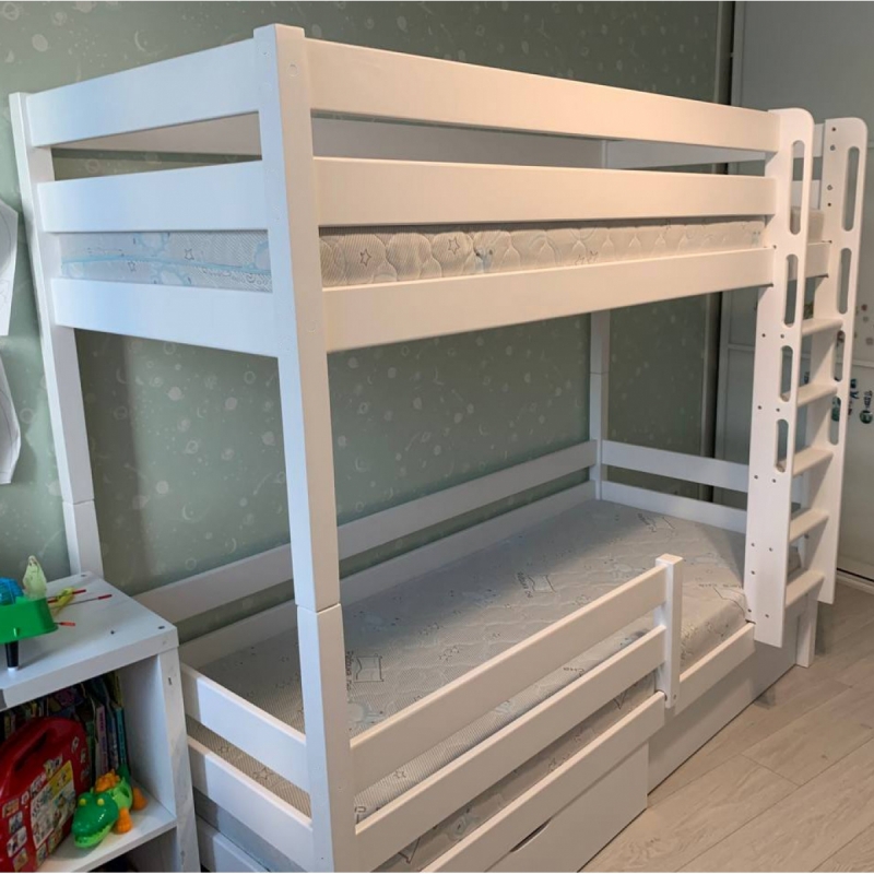 Двухъярусная кровать Ecodrev МФ-1 с лестницей-штурмовкой, бортиком и ящиками (белая)