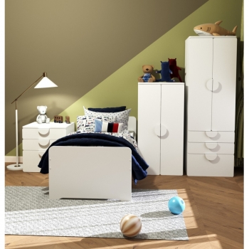 Шкаф распашной с двумя дверьми и полкой ПИКСИ (белый)