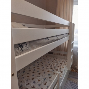 Двухъярусная кровать c бортиком и лестницей Альф maxi (белая)